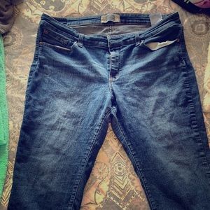 Levi’s signature series capris